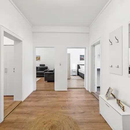 Infinity Bismarckstrasse 114